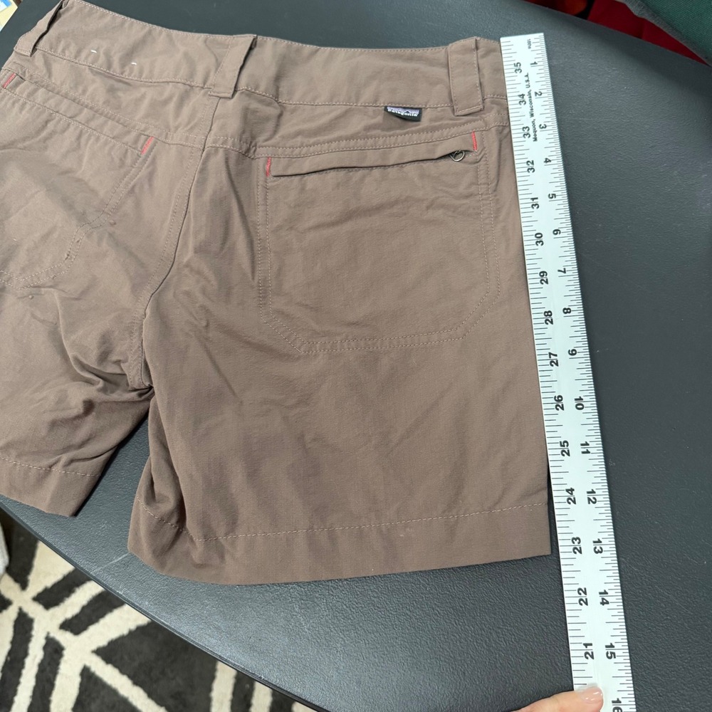 Patagonia Quandary Shorts Women 2 Brown Hiking Outdoor Utility Lightweight Gorp - Picture 11 of 16